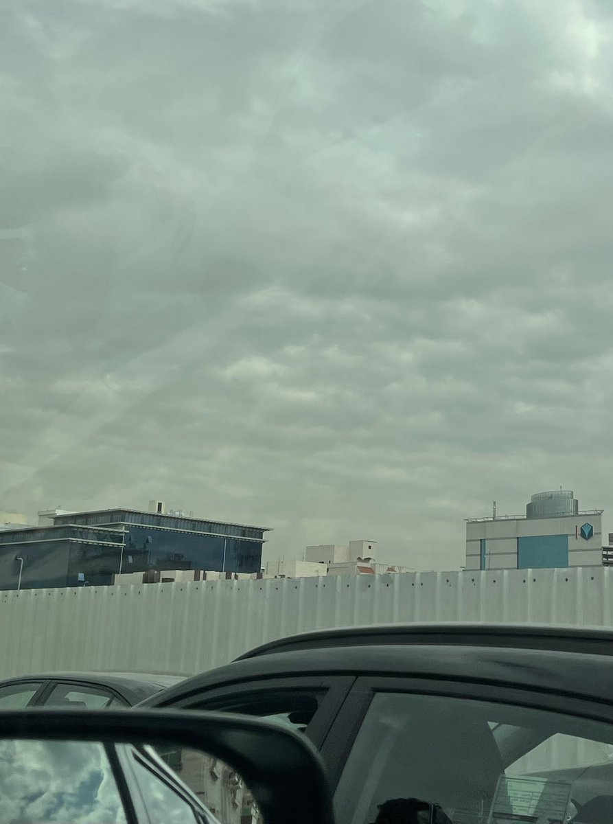 fviryjw's tweet photo. @News_Ejazah غيوم جدة https://t.co/8BhfXY0yXo