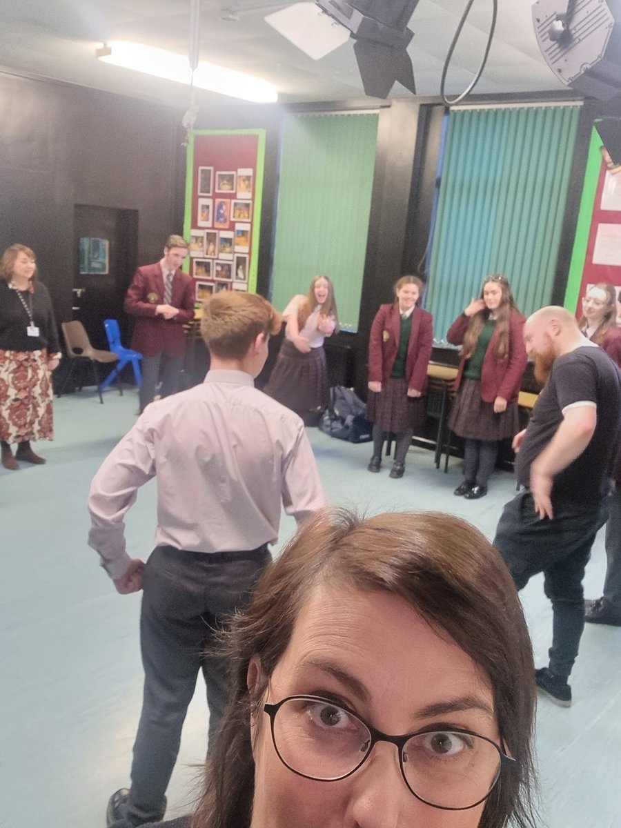 Rob getting Year 11 drama students inspired for their Devised assessment❤️🎭 <a href="/BruiserNI/">Bruiser Theatre Company</a> #trust #commitment #becomepartofit #makemistakespartofit