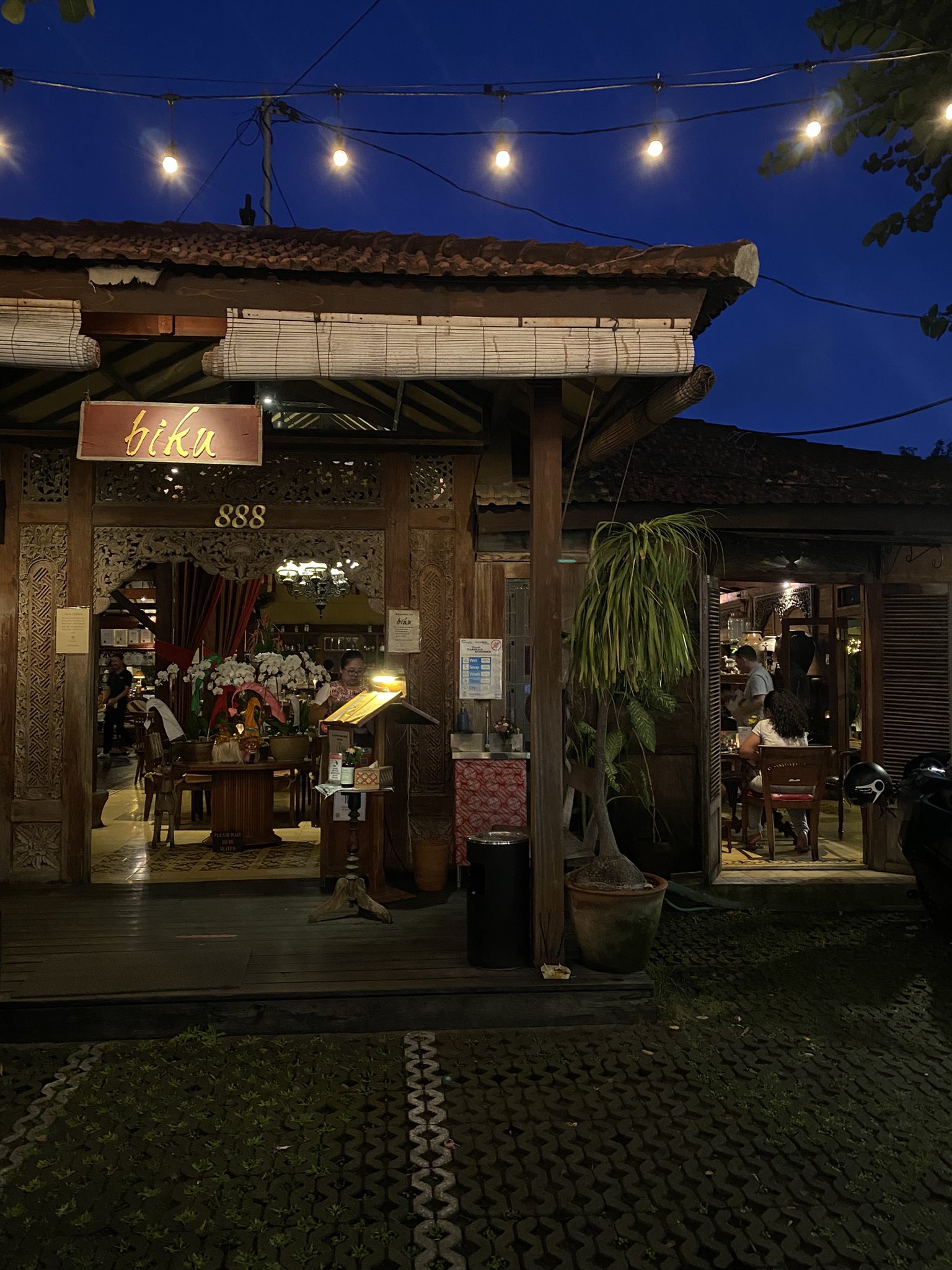Die 20 besten Restaurants in Indonesien (lokale Wahl) | Biku Bali Seminyak