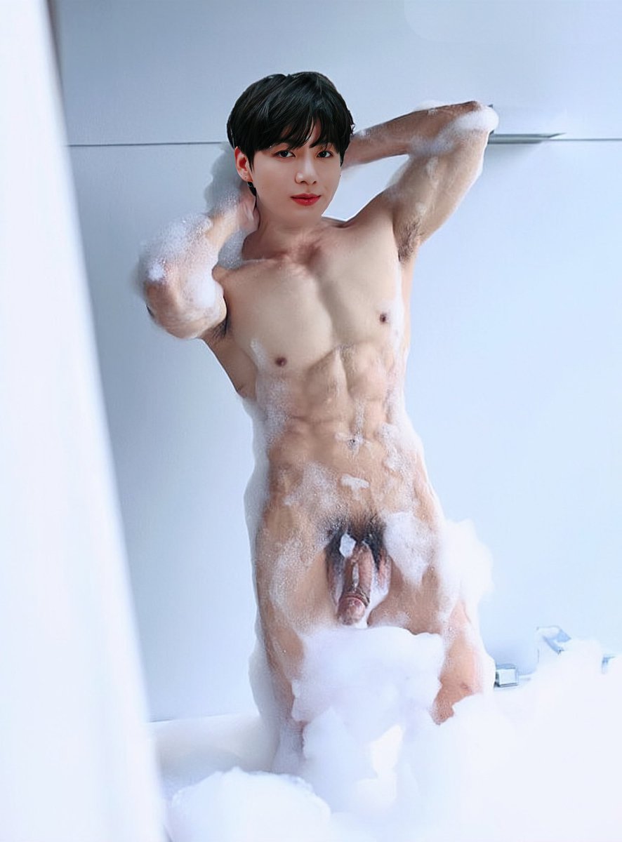 elixrys_00's tweet photo. Jungkook đang tắm bỗng bị fan cuồng xông vào hiếp dâm 🥵
_____________________________
#fakes https://t.co/WS7xyV9YRj