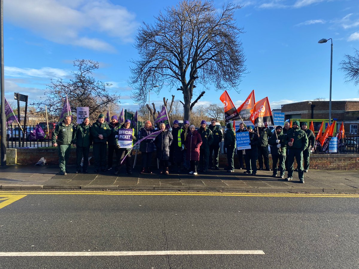 NorthernUNISON's tweet photo. Striking members at Hawkey's Lane supported by NEC member @heron_pat https://t.co/M2BiOHWG7w