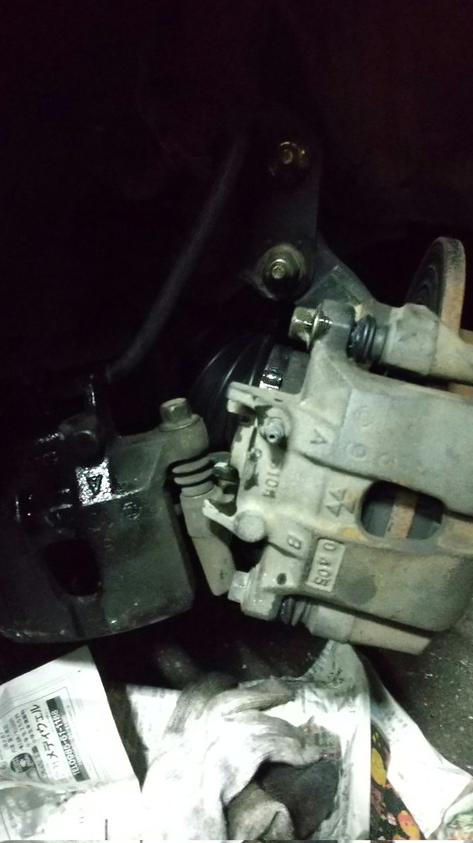 yoshisdr200's tweet image. 昨日勝ったお金で工具を買い冬の夜空に車直しながらコーヒー飲んでます
#ミニカ
#車弄り