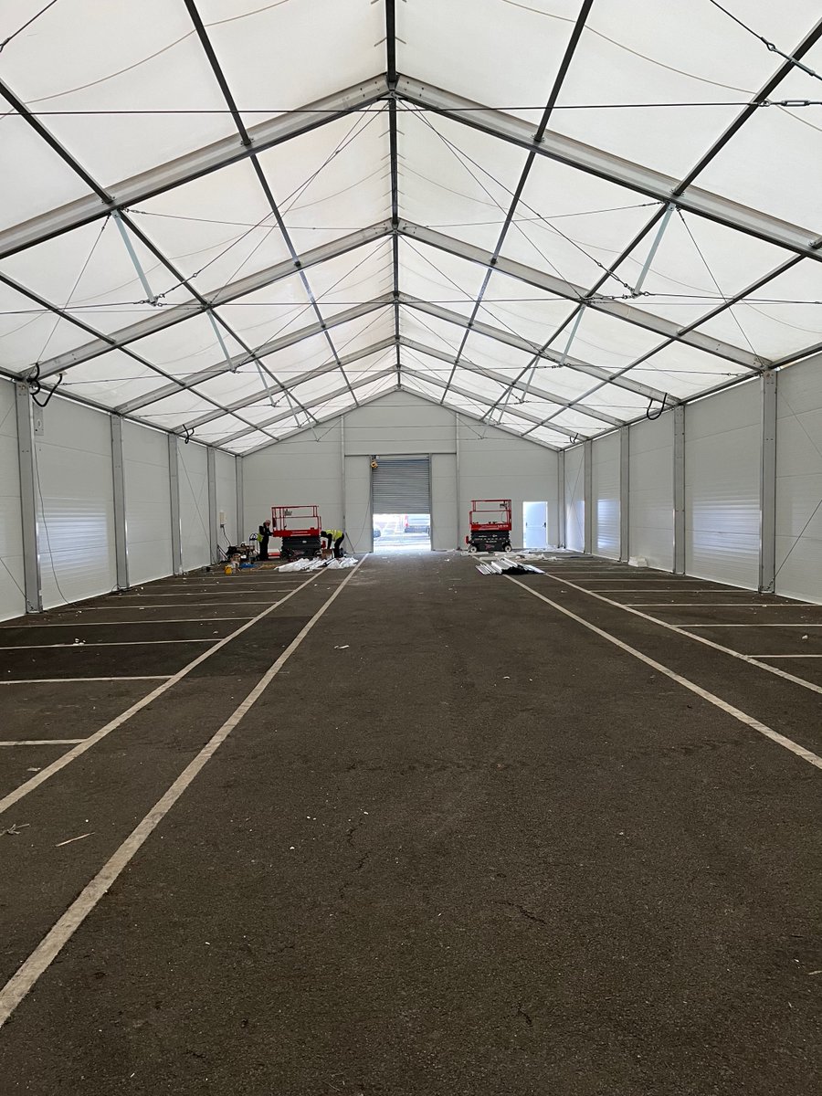fieldandlawn's tweet photo. π Finish line in sight π
A 616m2 click & collect facility is nearly finished. The team endured temps. as low as -8 and completed the build in just over a week!
More π https://t.co/0LMYXHxcbz
#storage #warehousing #warehouse #logistics #temporarybuilding #construction https://t.co/GuMtsBnigC