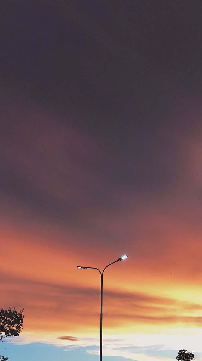 <a href="/radenrauf/">Raden Rauf AM</a> Langit senja ny bagus, komunikasi kita aja yg jelek