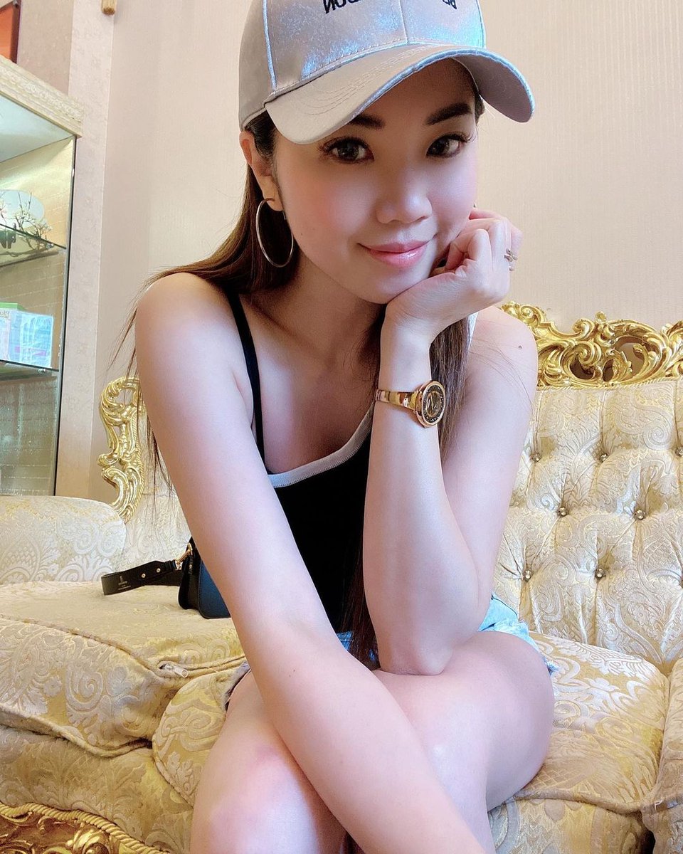 lling10_6's tweet photo. 返台 離開那個又快樂 又難過的國家 開始新生活吧
#台灣 #台北 https://t.co/6HfPvaBNxP