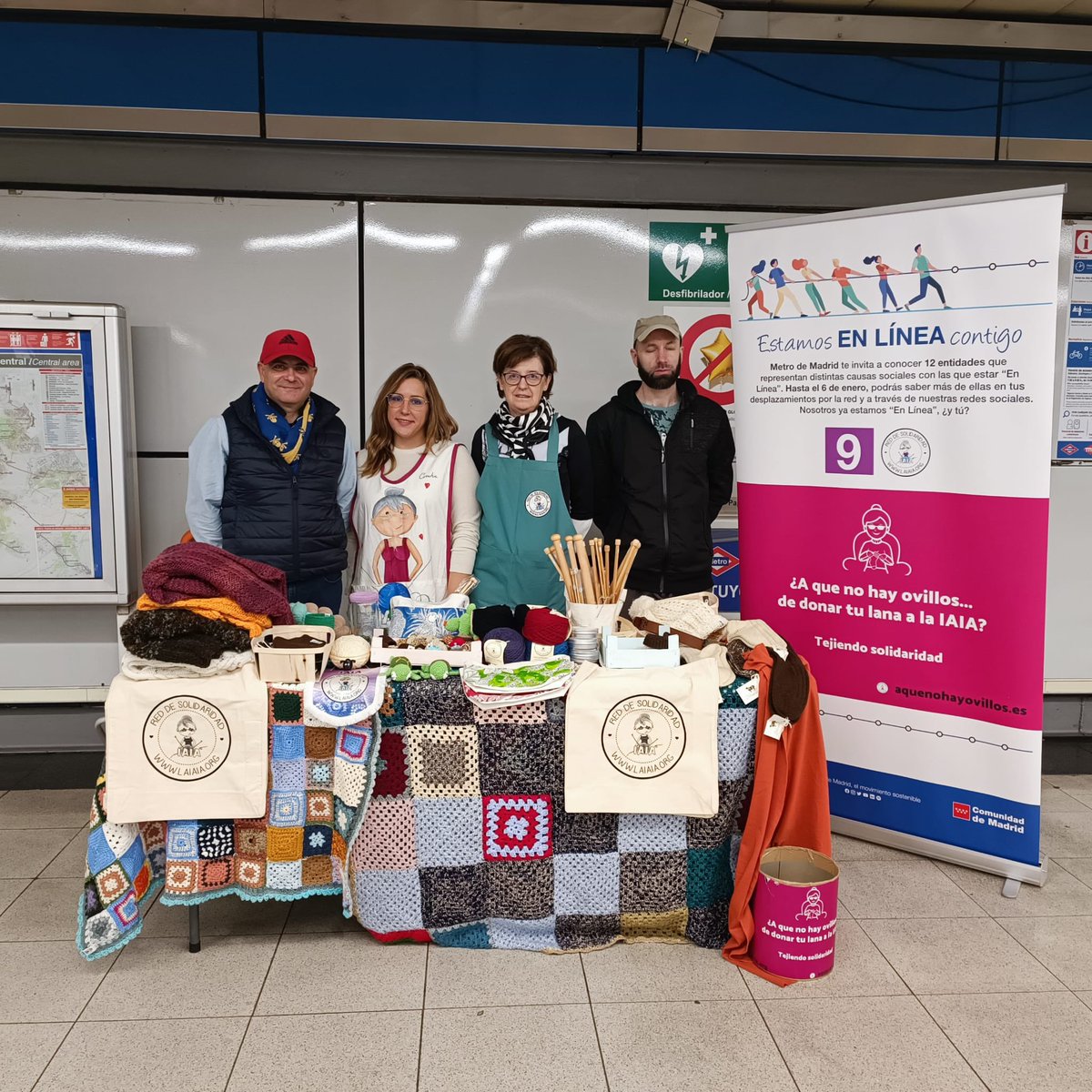 IAIAORG's tweet photo. Volvemos a estar #enlineacontigo de @metro_madrid últimos días. Hoy nos acompañan los voluntarios del CRLVillalba @Grupo5AyGsocial en nuestra labor de valorar las lana. Os esperamos, el viernes por la tarde nuestro último día de la campaña. #CRLVillalba #ColladoVillalba https://t.co/FP9rg4fYe5