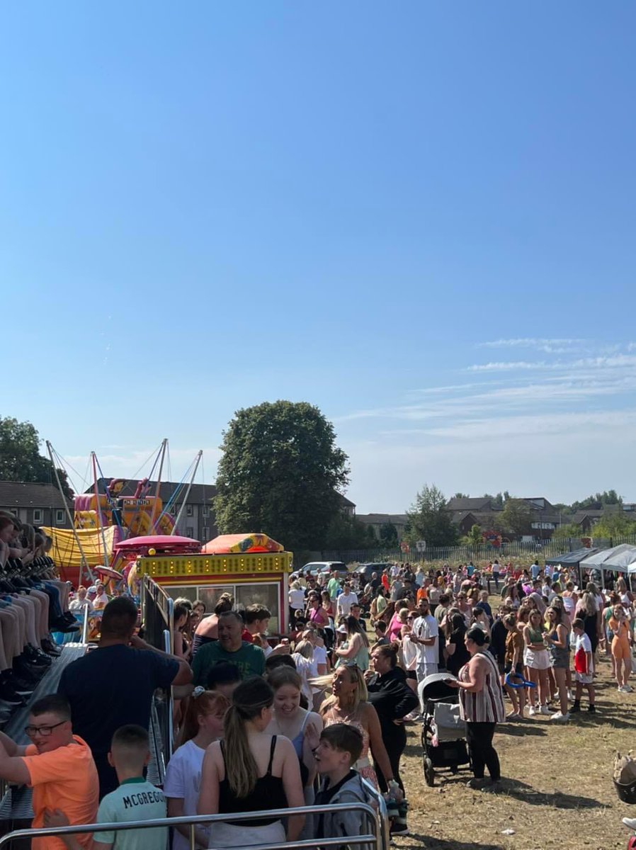 stefanie_ces's tweet photo. Welcome to 2023, this year we plan to bring more to the local community. We are now at the planning stage for this years events so if you would like anymore information on hosting an event please contact stefanie@communityeventsscotland.com 

Have a look at 2022 highlights 😁 https://t.co/2je92wtilN