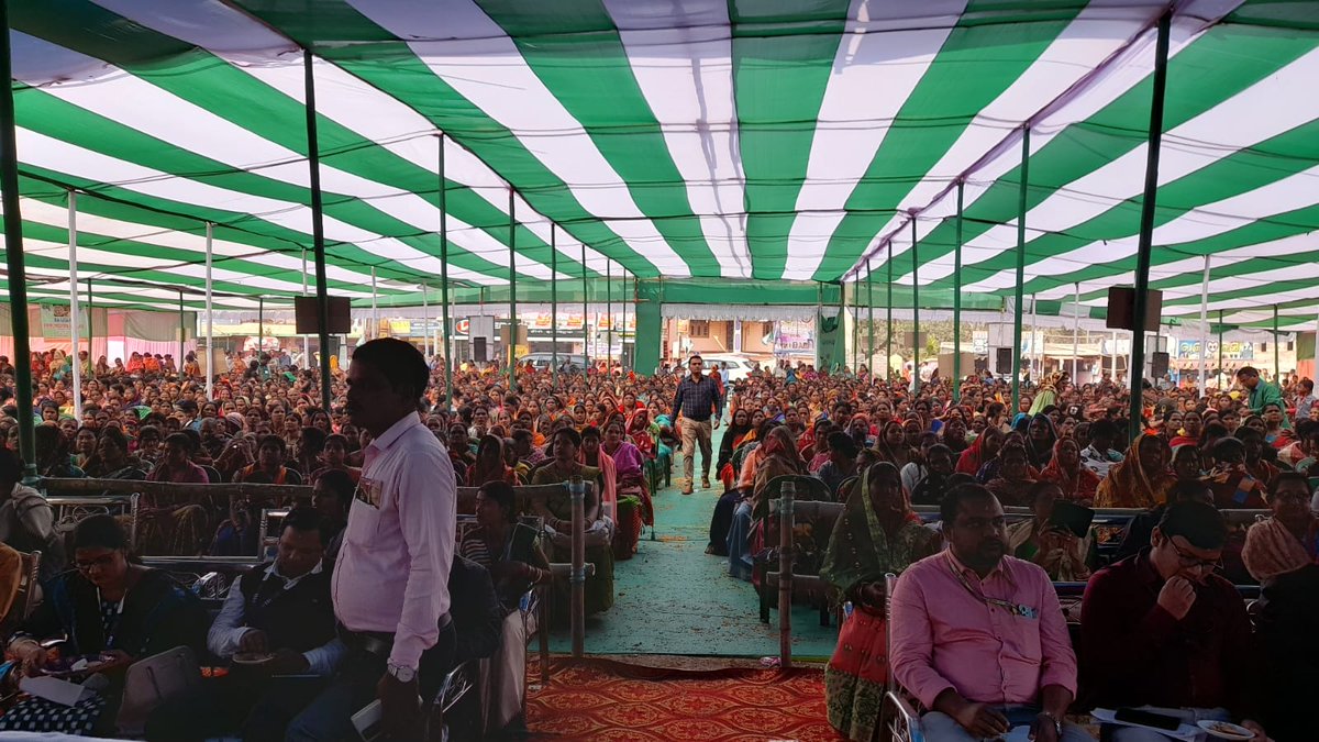 ChandbaliI's tweet photo. #BlockLevelMissionshaktiMegaLoanMela wasOrganisedAt #Kalipadia where1132nosWSHGsWereFacilitatedRs41.97CrFinancialCreditLinkage in presence of Hon'ble MLA,CNB,Hon'ble MP, BDK,Respected Collector,CDOcumEO,LDM, BDK,CDPO,BPC,CNB-I&amp;II,BPM&amp;OtherOfficials @DM_Bhadrak @DPMU_MS_Bhadrak https://t.co/gOTCk8MUWh