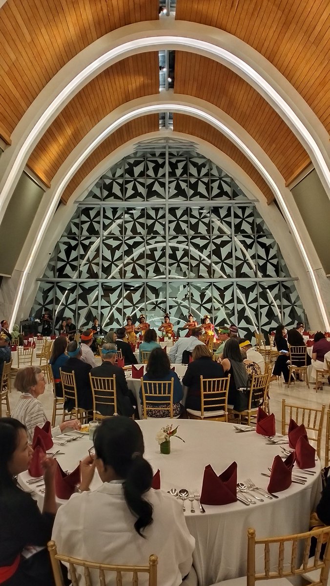 [LIVE REPORT]
The 2023 AAHCI SEA Regional Meeting Gala Dinner is taking place at The Heaven’s Glass House, Aryaduta Hotel, Bali. Panyembrama dance is a traditional dance from Bali, makes our dinner even more memorable.

#GalaDinner #AAHCI #Bali #LandofParadise