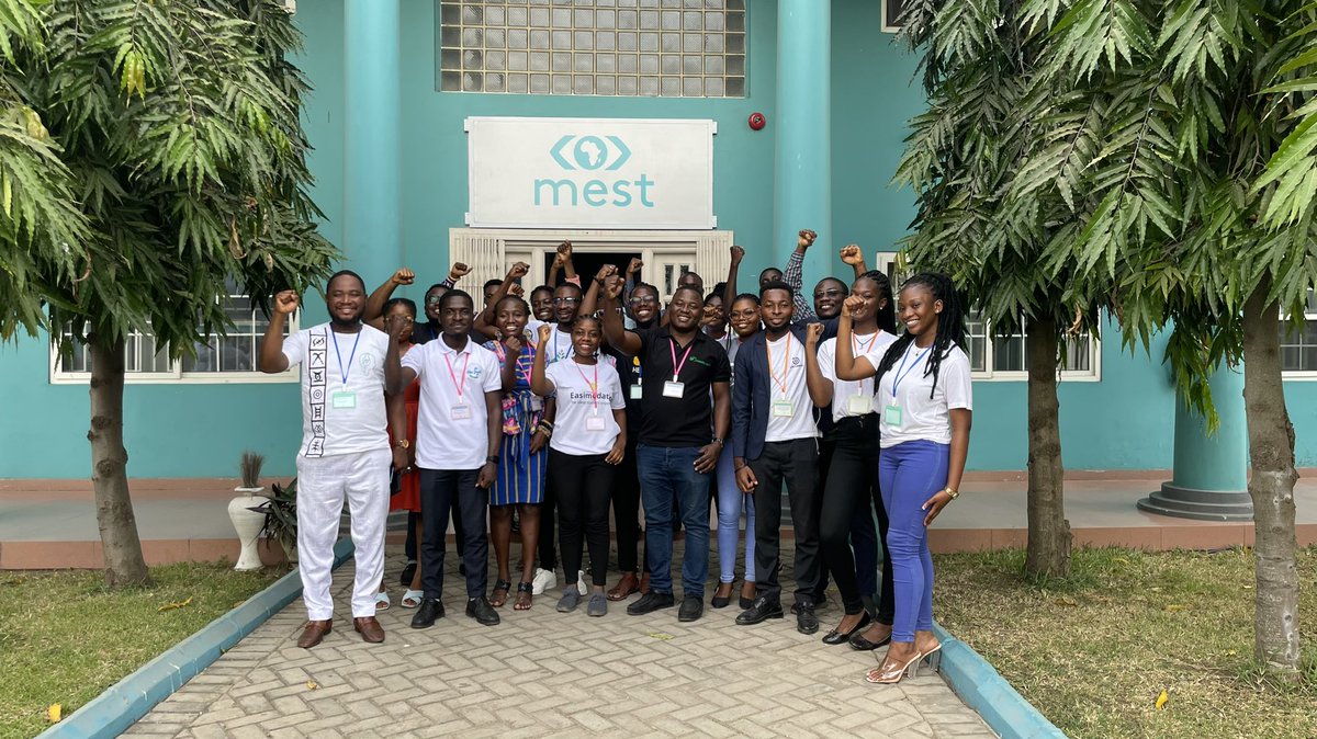 UNICEFStartups's tweet photo. It’s kickoff week for the newest #UNICEFStartUpLab cohort! We’re excited to welcome representatives from the 20 startups who’ll be participating in our accelerator over the next 6-months. They’re in Accra this week to meet, mingle and dive deep into the program. Akwaaba 🇬🇭 https://t.co/AHg9c2krxT
