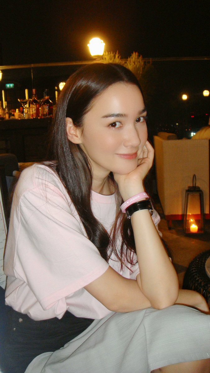 RealDianaflipo's tweet photo. ประเดิมกล้องใหม่น้องน้อย📸 ออกแนว y2kหน่อยๆ ชอบๆ🥰คลาสสิคมากเลยค่ะ https://t.co/2lREdpT4jo
