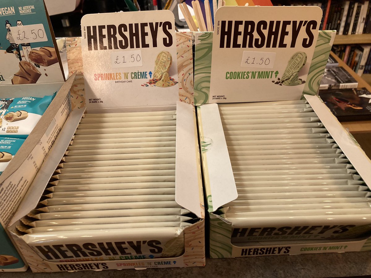 CafeWrecking's tweet photo. Mmm Hershey Bars https://t.co/wUAND8xTDI