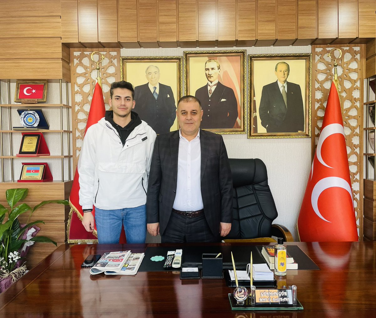 Hayırlı olsun ziyaretimize gelen Erdoğan Şener’e ve Mehmet Altunsuyu kardeşime ziyaretleri için teşekkür ediyorum.