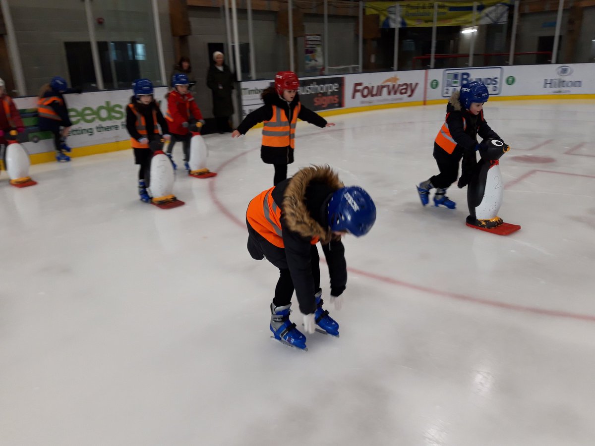 LeedsActiveSchs's tweet photo. A great start to our Experience Ice Skating event @planeticeleeds So much resilience and lots of people sharing that they can't wait to come back! Well done everyone! #physicallyactiveforlife #opportunities @stjosephsotley https://t.co/td6Ha0yHBs