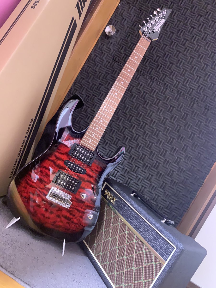 laurejon_lj's tweet photo. 買ってしまったー…
弾けるようになったらFANYFANYいこ…w
#ibanez
#GRX70QA https://t.co/tVVAiFf1JX