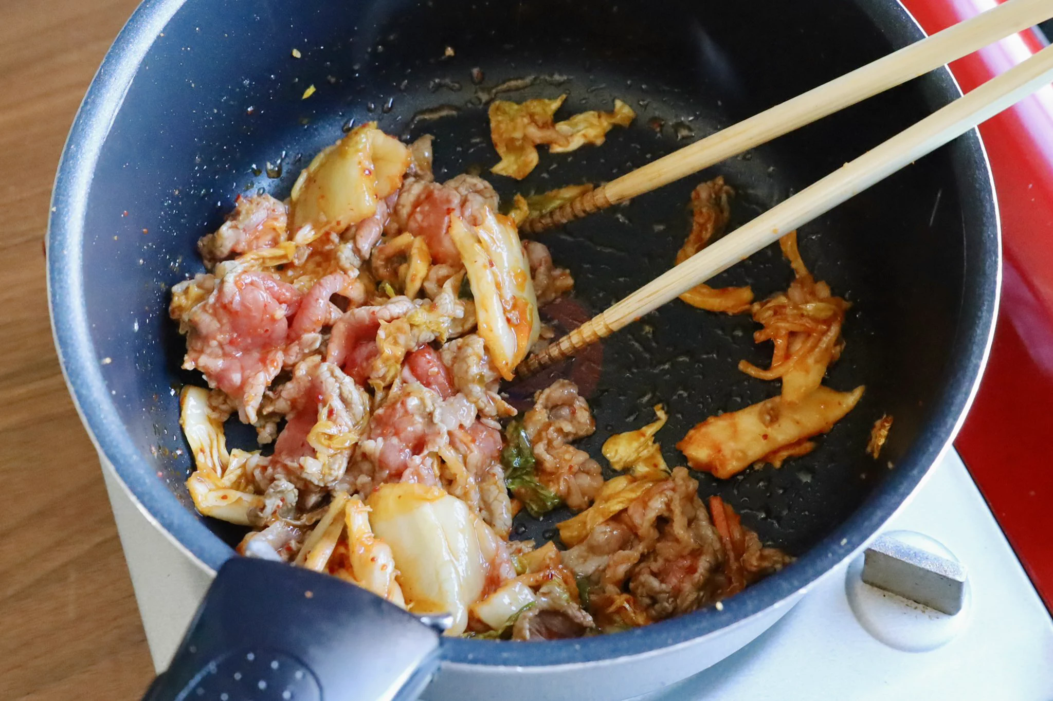 寒い日には『ユッケジャン』が染みわたる！ご飯を入れたら絶品『クッパ』に早変わり♪