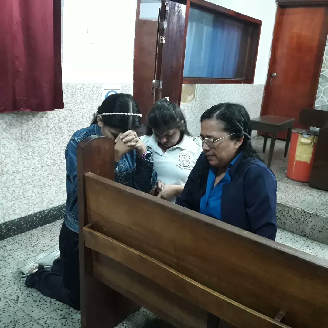ParedesJackson's tweet photo. ➡️🙏🏼Hoy dimos comienzo a los 10 dias de Oración en nuestra institución @uecajap UECA José Antonio Páez...que Dios siga bendiciendo nuestra @adventista_es @adventistiad @uvoccidental y @miveandes
#Oración #IWillGo #DiezDias #UVOC #MVAE #Valera #Trujillo https://t.co/L0Wmsv6yJG