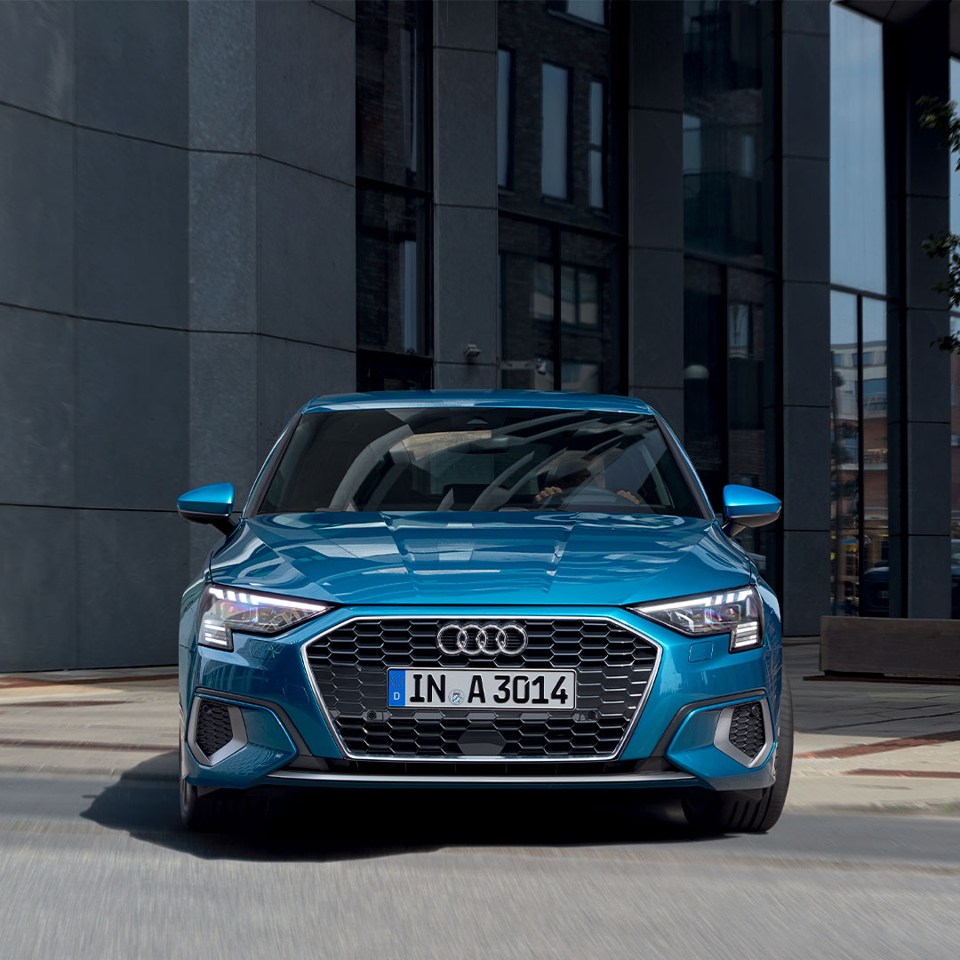 Sal a comerte el mundo 🌍, pero siempre acompañado de tu Audi A3 Sportback.🚗

#Audi #A3Sportback #Huelva #HuelvaWagen