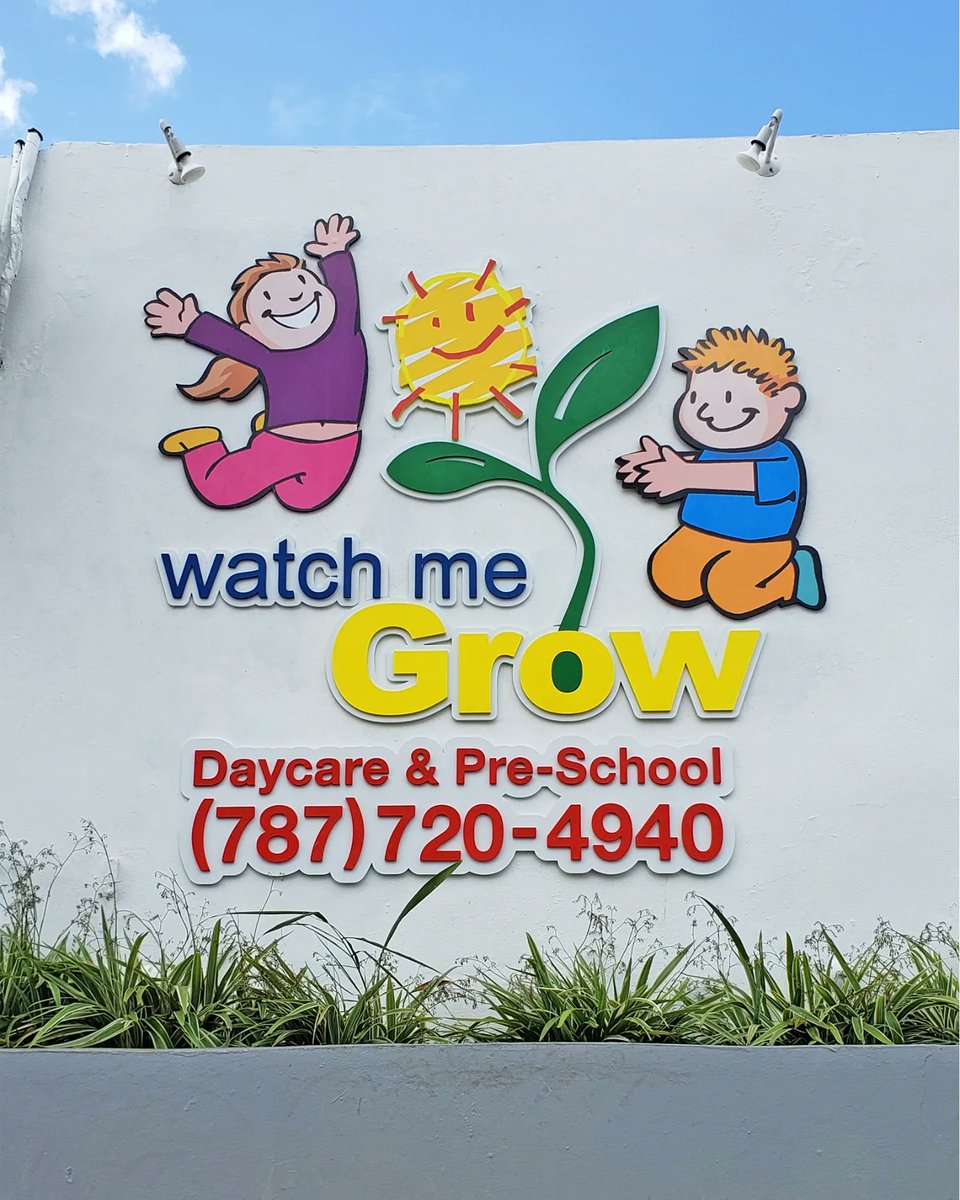 Vsualmente's tweet image. Comenzamos el 2023 con este lindo proyecto. Construcción e instalación de logo en pvc 1/2" y rotulos para estacionamiento en ACM para #daycarewatchmegrow
#rotulacion #pvcsigns  #acmsigns #3dsigns  #shoplocal  #puertorico🇵🇷 #vsualmentepr #branding 
#tumarca