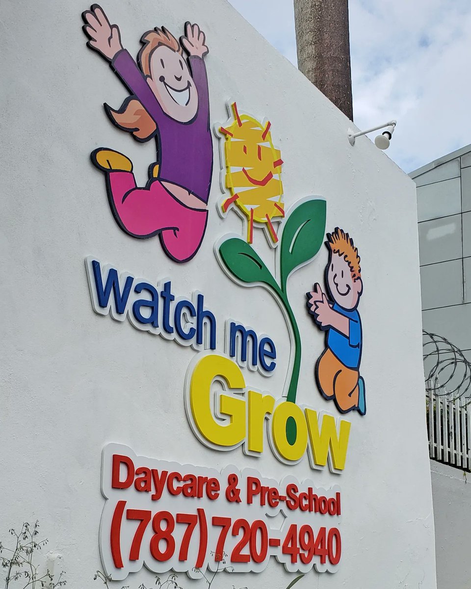 Vsualmente's tweet image. Comenzamos el 2023 con este lindo proyecto. Construcción e instalación de logo en pvc 1/2" y rotulos para estacionamiento en ACM para #daycarewatchmegrow
#rotulacion #pvcsigns  #acmsigns #3dsigns  #shoplocal  #puertorico🇵🇷 #vsualmentepr #branding 
#tumarca