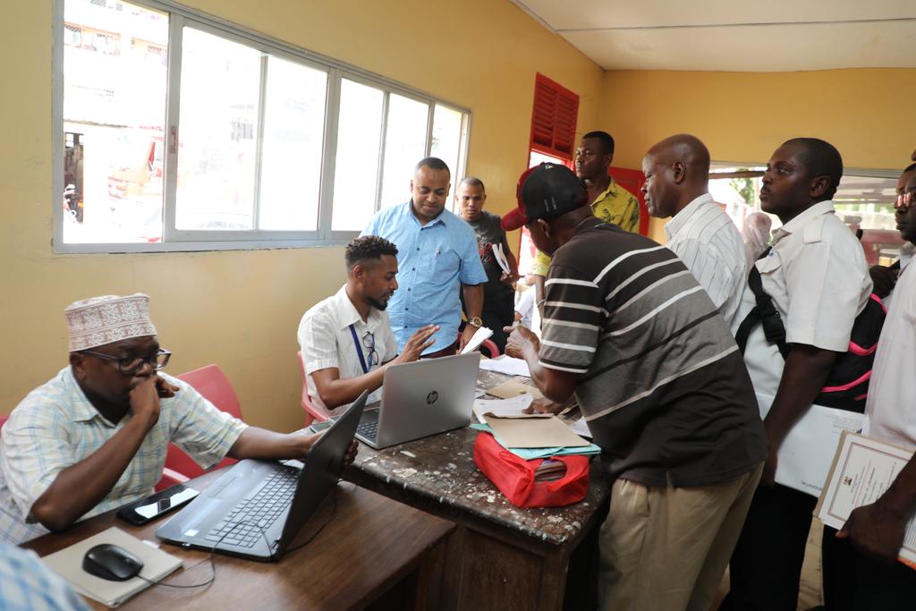 SubcountyAdmin's tweet photo. MPAKA IJULIKANE!
It's a date today....between County Fire Officers, Environment Officers, Transport, Infrastructure & Public Works & the employer in the ongoing Physical Verification & Biometric data capture exercise of County employees.
#StaffVerification #ServiceDelivery https://t.co/wPuqDQ97i3