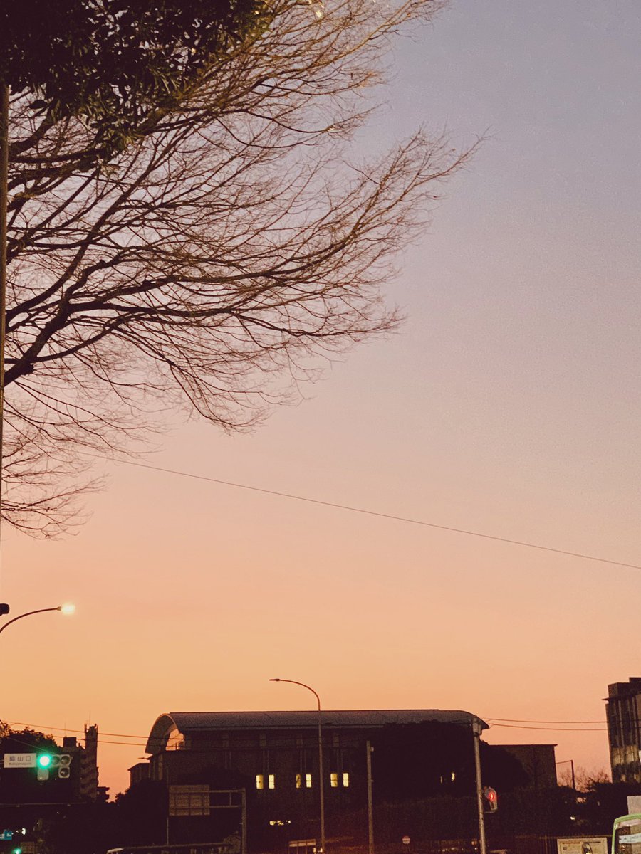 sonosempre's tweet photo. 今日の夕焼け。
#いまそら https://t.co/mlI9immqT8
