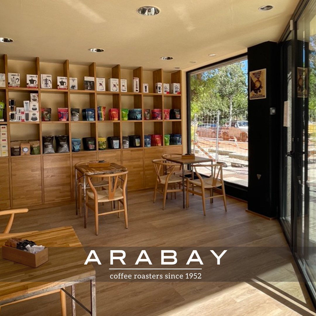 En #Arabay de #Ibiza #Eivissa encontrarás el mejor café para tomar en la tienda o para llevarte a casa, ambiente barista, accesorios para tu estación, nuestros cafés recién tostados, cafeteras y la sonrisa del personal que te atenderá con la ilusión de siempre.