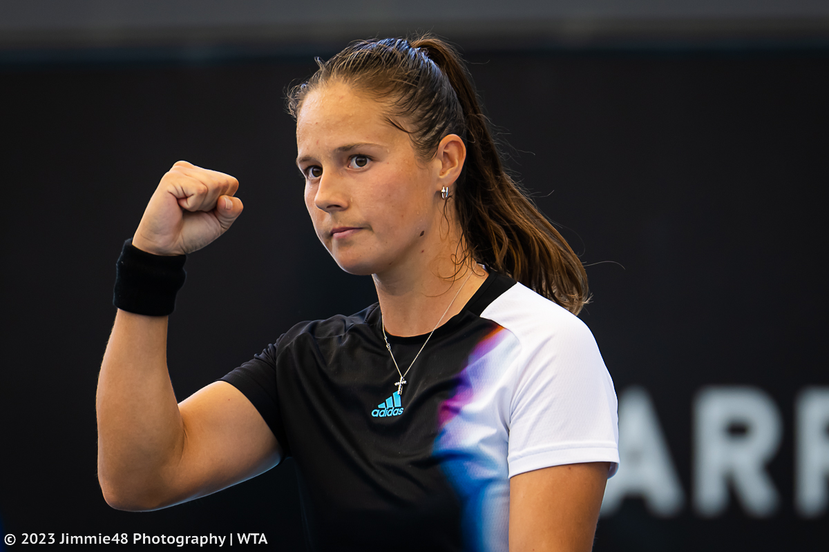 DARIA KASATKINA - Página 40 FmMQT7KWAAAcXwC?format=jpg&name=medium