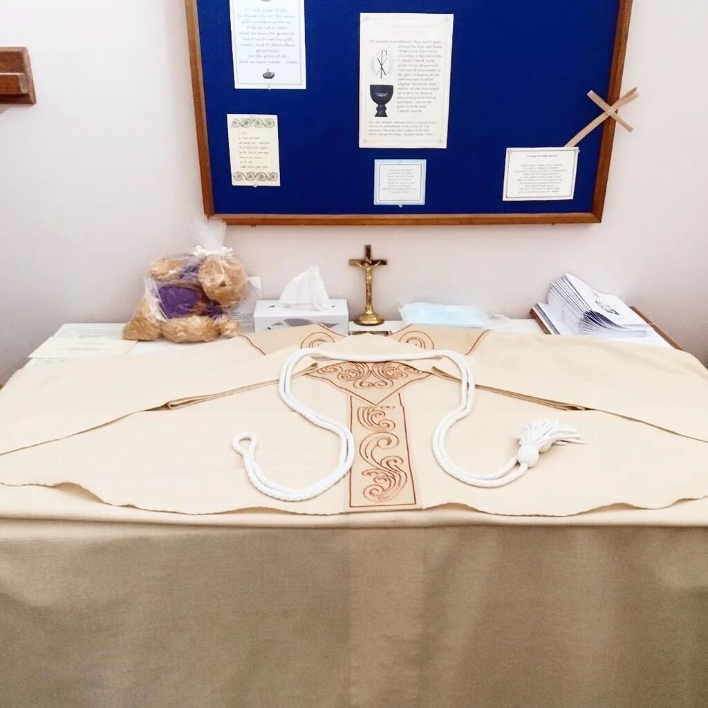 RajivDSidhu's tweet photo. Sunday was like...
#Presiding #BaptismOfChrist #Vestments #BookletPrinting #Panto #Deadlines #BlueScreenOfDeath https://t.co/MbPGsQJOQo https://t.co/784WowkDh0