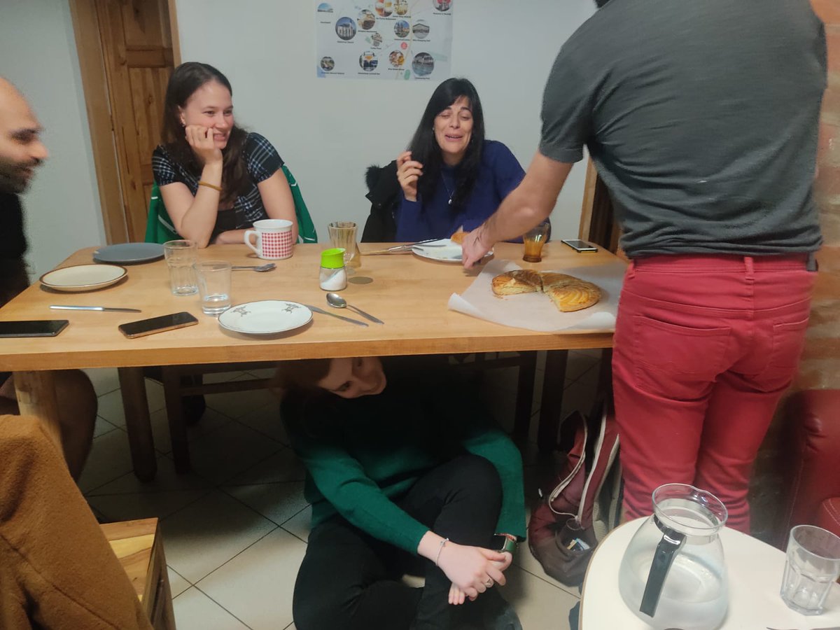 EvoRepro's tweet photo. Our lab retreat was wow! Learnt about open communication, copywriting or Bloom's taxonomy if not werewolf-howling, dancing or eating Spanish/French King's cake. Thank you @Iltasomer @MJavad1991 @NelidaPadilla @salony_susnata @AdelPribylova @Le_Veve_A and no-twitter lab members! https://t.co/wiRELyh4sx
