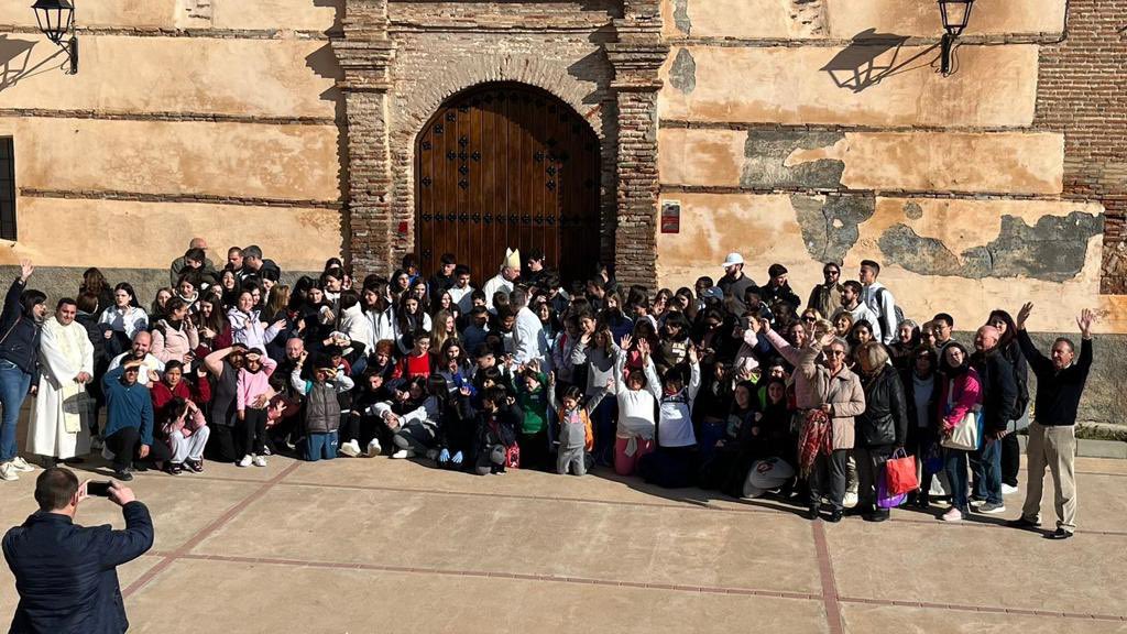 Franloga08's tweet photo. @xtianosalmeria Esta es la verdadera fotografía, puedes hacer de nuevo el recuento 😉 https://t.co/pAaPLldB3f