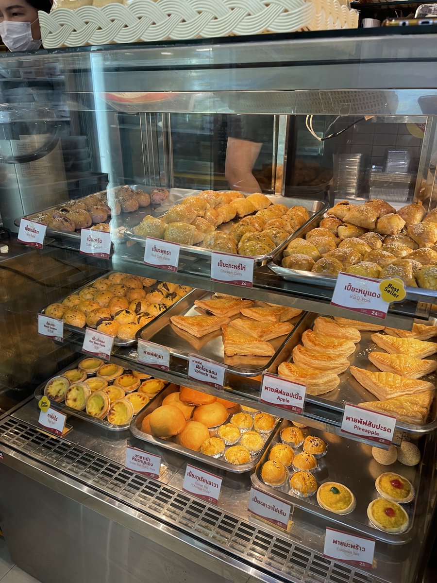 ฮ่องกงติ่มซำ 📍เยาวราช อยู่ในตลาดเล่งบ๊วยเอี๊ยะเลย ชอบมากกกกกกกที่สุดในโลก ของทอดอร่อยทุกอย่าง อีสมาตั้งแต่สมัยเรียนยังอร่อยเหมือนเดิม🥹💛 ใครไปเยาวราชเช้า - กลางวัน อย่าลืมไปอีสกันน้า🥟