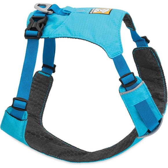 Megan3142's tweet photo. So good I had to share! Check out all the items I'm loving on @Poshmarkapp #poshmark #fashion #style #shopmycloset #ruffwear: https://t.co/WMaFpAFqS9 https://t.co/AttC85nmhV