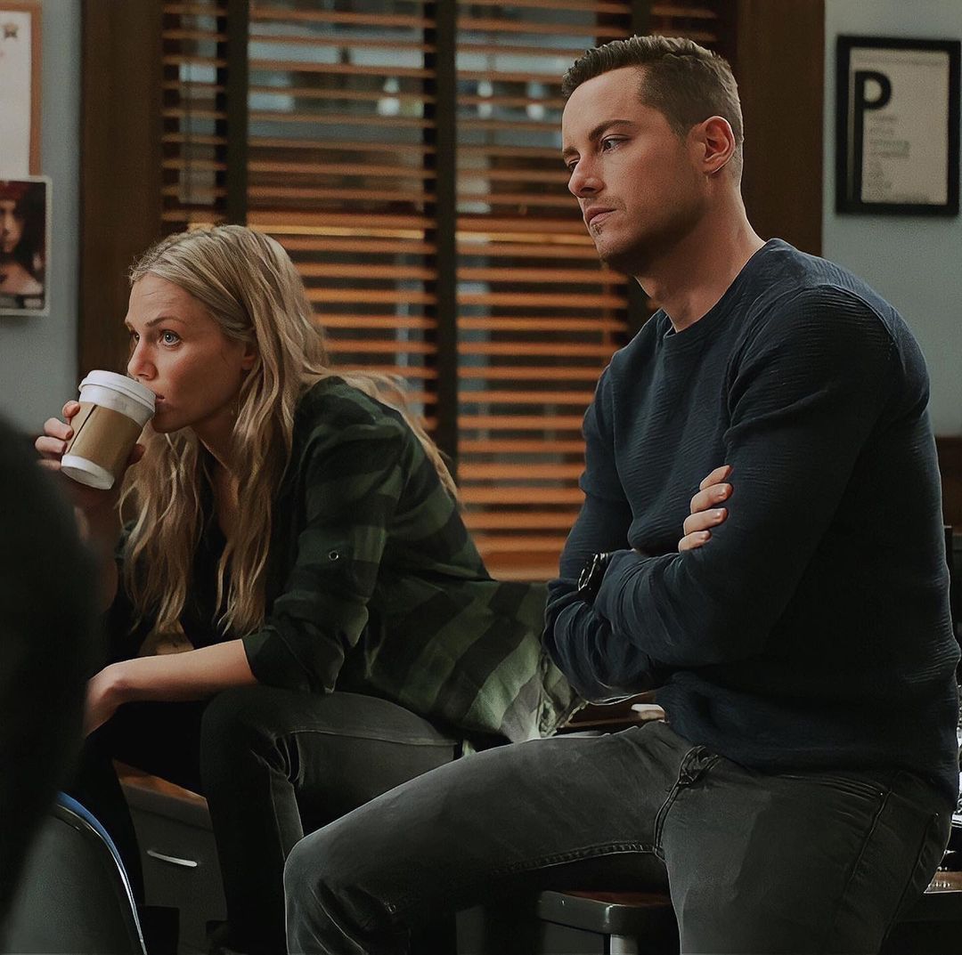 SarahHe39309165's tweet photo. Wednesday again & we have no upstead so still no cpd for me I'm afraid #BringBackJayHalstead #ComeHomeJay #bringbackupstead #UpsteadForever #missingjayhalstead #missingupstead #HalsteadBackforSeason11 https://t.co/q3R0sctPCt