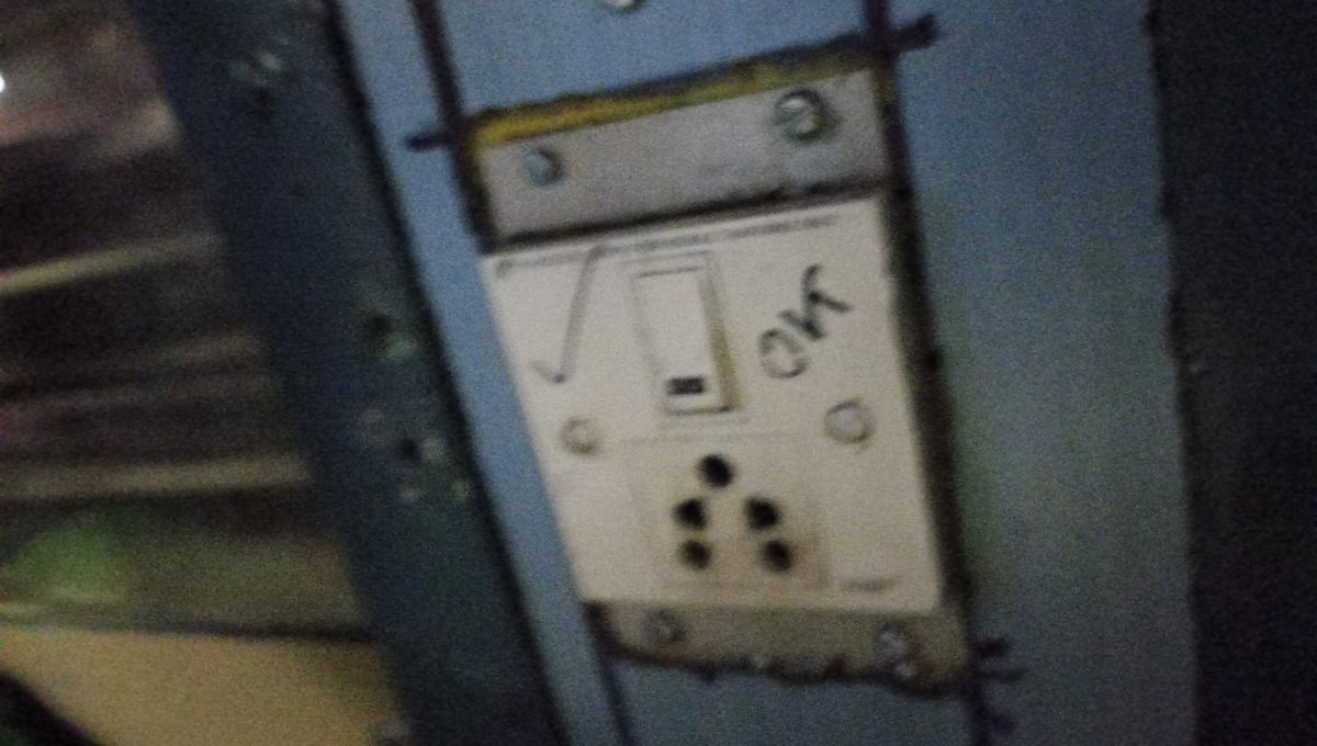 idesibanda3's tweet photo. @RailMinIndia 

I am traveling from Train No.13185 Gangasagar Express in S9 coach,Here Charging socket not working.Kindly rectify it immediate. https://t.co/W7RjDMdNW0