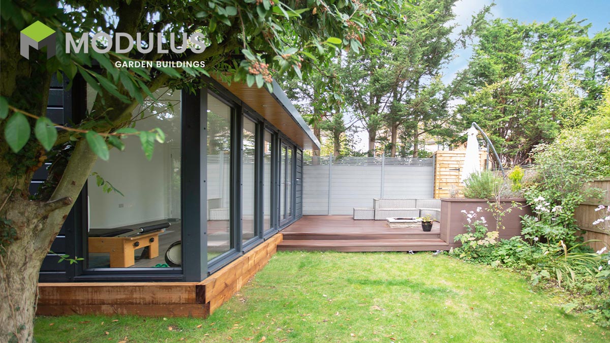 ModulusUk's tweet image. A garden room offers so much more than functionality...

It adds sophistication and style to your garden, too. 🤗

#gardenroom #roomstyle #gardeninspo