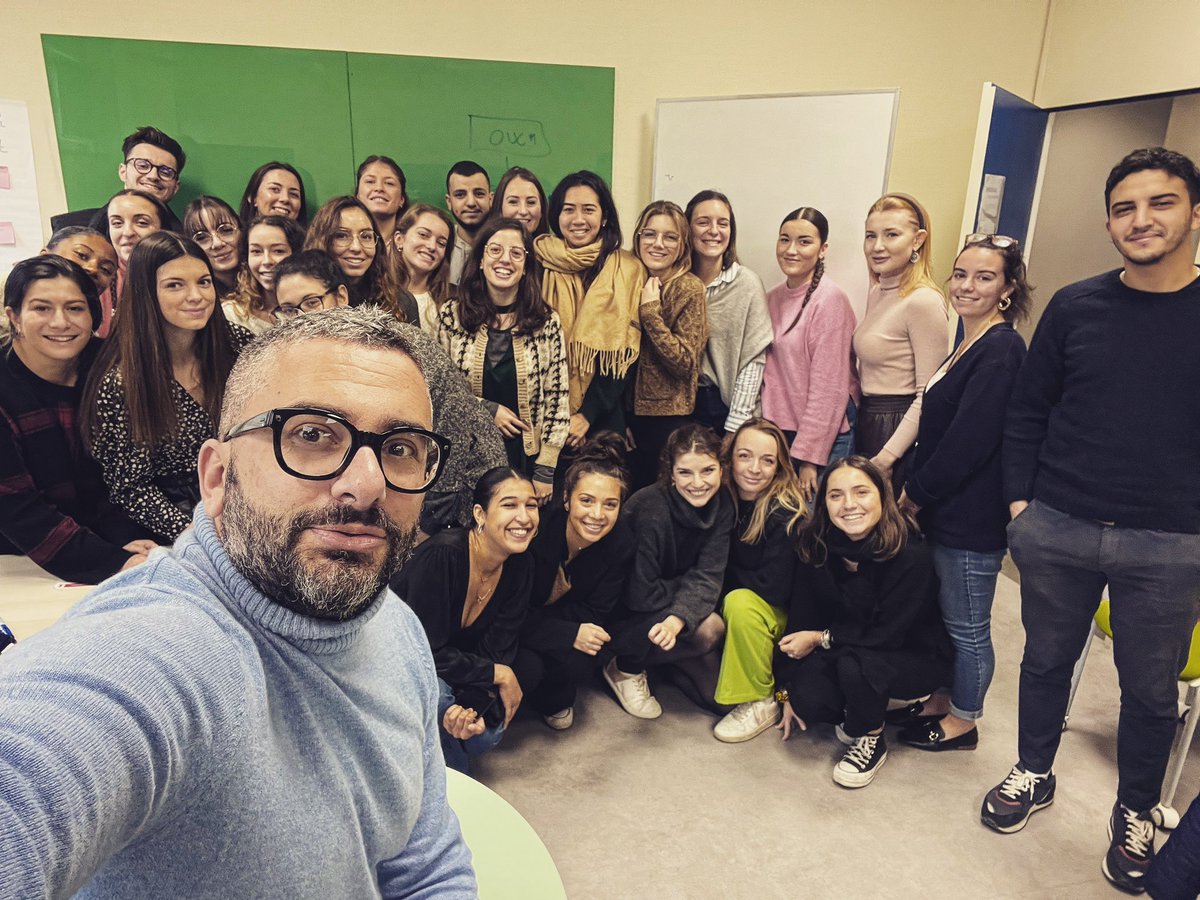 marcovaleri8's tweet photo. #jeanmoulinuniversity
#iaelyonschoolofmanagement
#lyon
#france 
Planning and developing tourism class @iaelyon @UJML https://t.co/YwFgbLj914