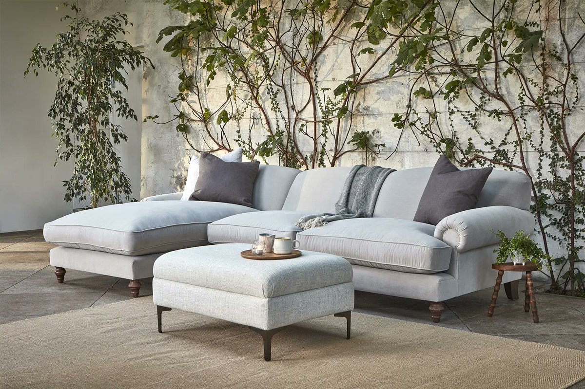 Lounge in absolute style with the Thatcham chaise. This elegant chaise combines traditional lines, with a beautiful roll arm and curved back, and contemporary chunky wooden feet, and can be combined with a range of Thatcham modular units to create a sofa unique to your home.