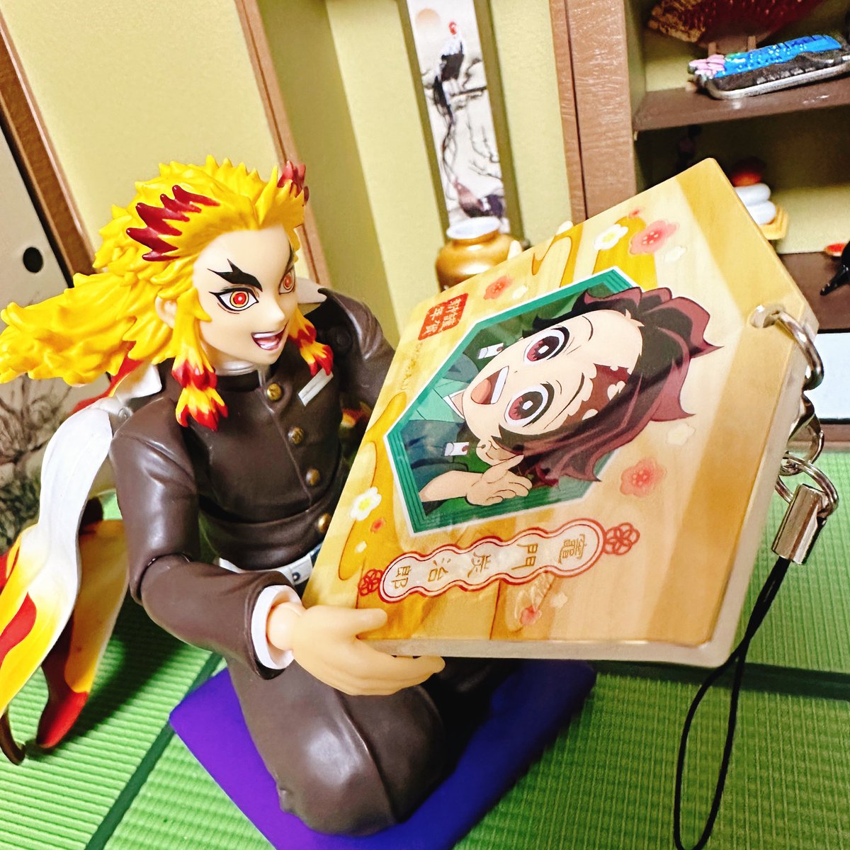 竈門禰豆子 ,竈門炭治郎 ,煉獄杏寿郎 「本日のおみやげです 」|きりこ🖊のイラスト