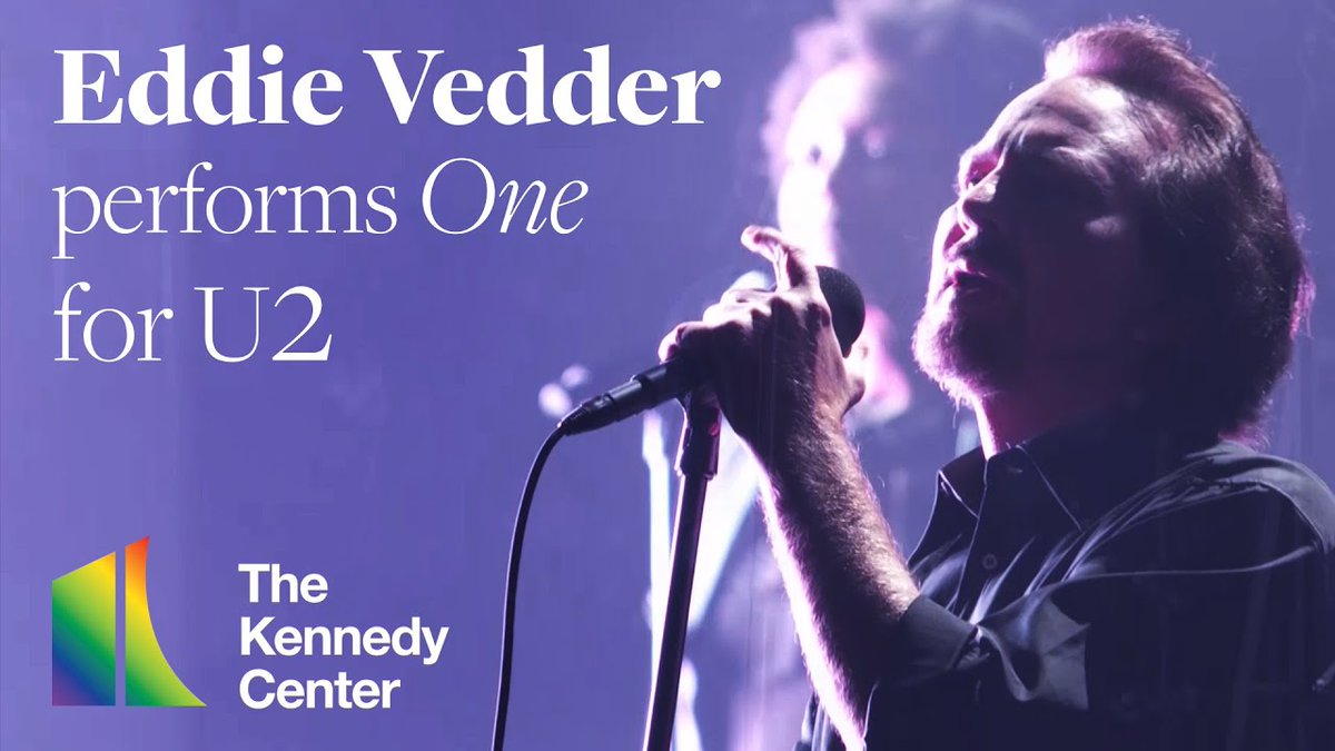 hiroarishimaGH's tweet photo. 【#PEARL_JAM】
フロントマン、#エディ・ヴェダー が、#U2 の通算7枚目『#ACHTUNG_BABY』(1991年)収録曲“#One”をカヴァーし熱唱するソロパフォーマンス映像公開！
https://t.co/bF2xIbXFi9 https://t.co/0bCR4n85bj