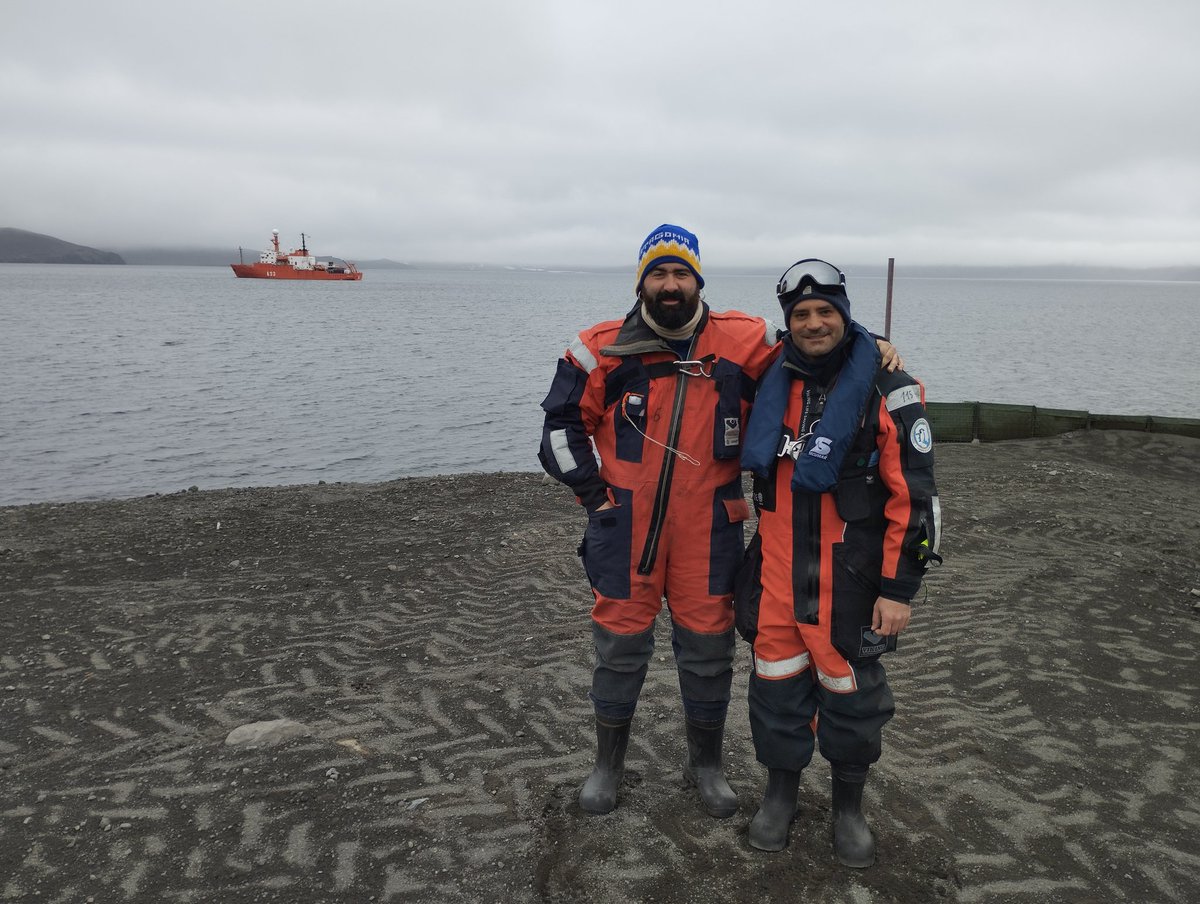 GoletaUgr's tweet photo. #BIOHesperides come back to Deception Island after Lourdes, César and Graham install LMT sites in Byers and Cave Cope. They will supervise the installation that Fran and Asier will do today in Obsidiana and Punta Collins. @Armada_esp @utm_csic @Antartica_ET #DeceptionIsland https://t.co/ccKgmICqPd