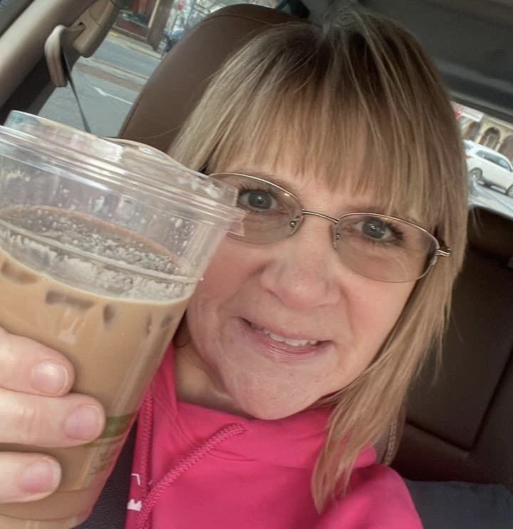 FCHSNutraChick's tweet photo. Took son back to @juniatacollege yesterday. I ❤️ supporting  #localbusiness. Local businesses supply jobs &amp; support small-town economies, &amp; support the tax base. Yesterday’s treat courtesy of @ssccbean.  #coffeeshop https://t.co/Ya6mcgUPXP