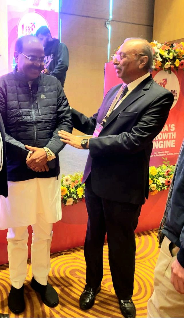 Anil_Pandit_'s tweet image. देश के बडे उधोगपति नोएडा KENT RO के चैयरमैन आदरणीय श्री महेश गुप्ता जी का आज लखनऊ मे आशीर्वाद मिला बाबूजी ने फोरन पहचान लिया सही मे जितने बडे उधोगपति उतने ही विनम्र है बाबू जी  
पूरी दुनिया मे वाटर मैन के नाम से जाने जाते हैं।।
#kentrosystems #अनिल_पंडित #DrMaheshSharma