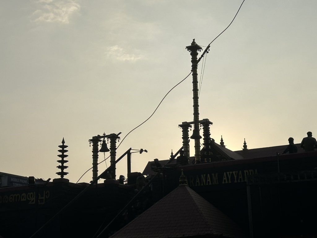 GuturuAmbedkar1's tweet image. Successfully completed #Sri Ayyappa swamy Darshanam 2k23🙏🙏

#swamysaranamayyappa #ayyappadevotional