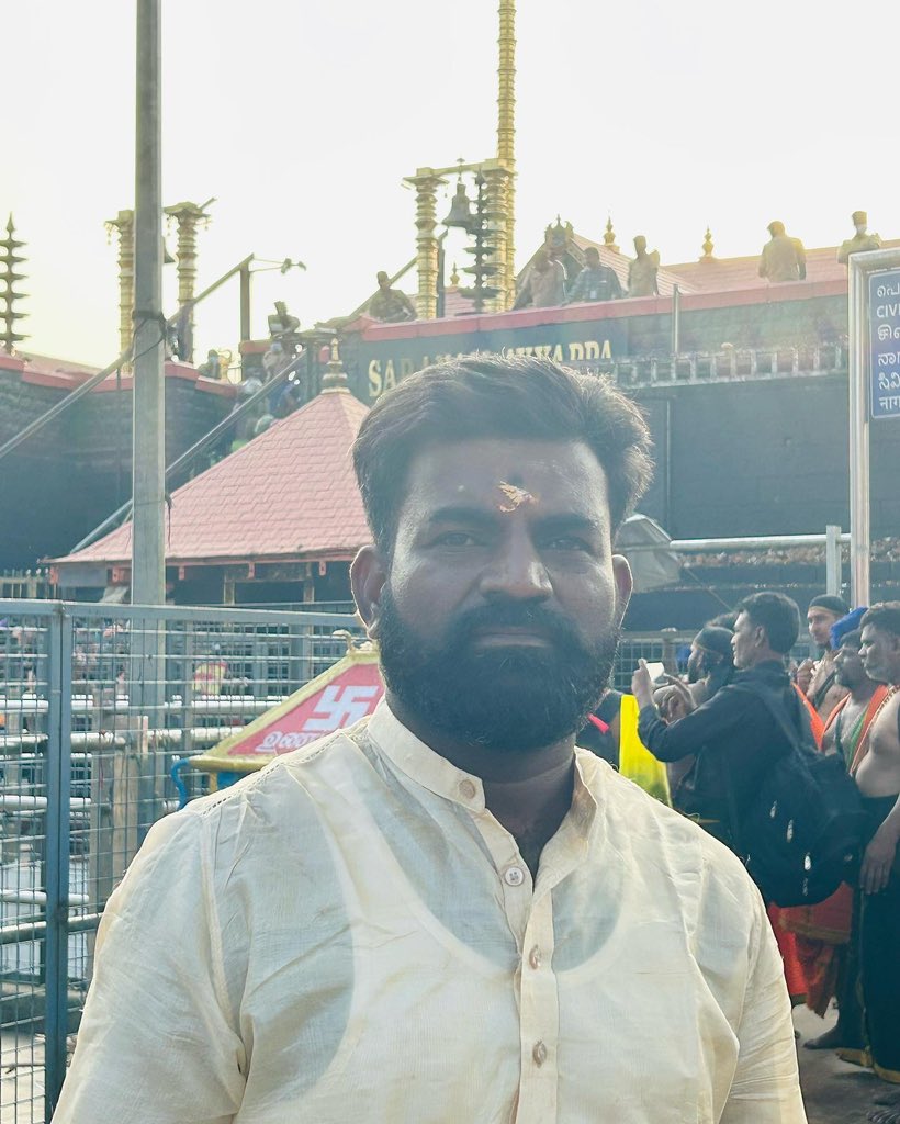 GuturuAmbedkar1's tweet image. Successfully completed #Sri Ayyappa swamy Darshanam 2k23🙏🙏

#swamysaranamayyappa #ayyappadevotional