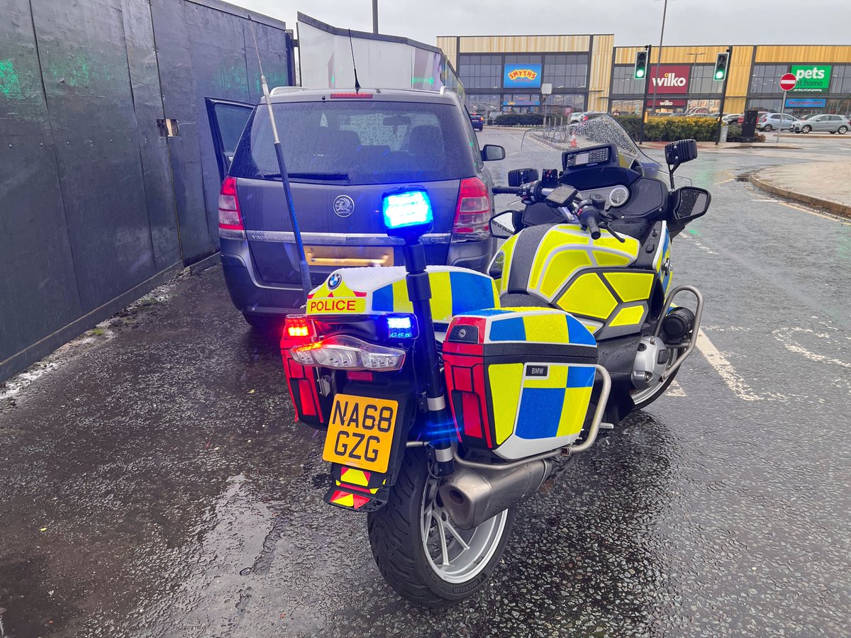 A 3 year old sat on the knee of an adult passenger in this Zafira caught our attention… and to make it worse, the driver turned out to be uninsured also 🤦‍♂️ #Seized #BeltUp #CarSeat #RoadSafety #SyndicateBikes