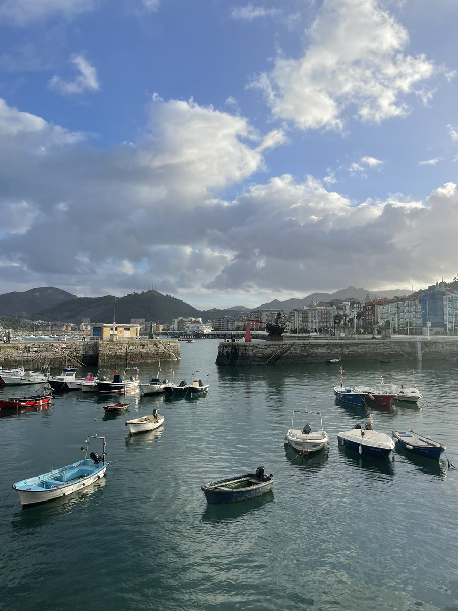 elimpostor81's tweet photo. Beatiful place 📸

#castrourdiales #Santander https://t.co/9XXuN4kRKl