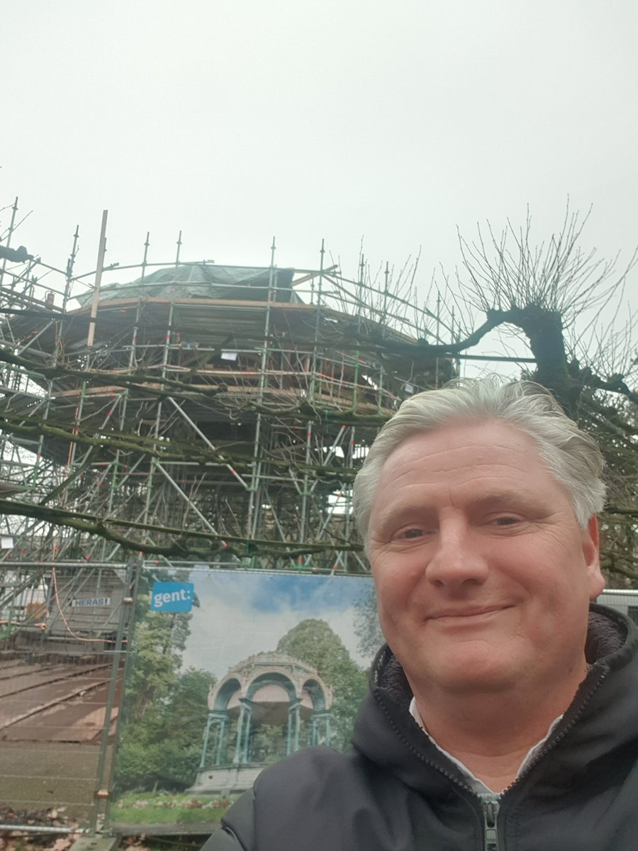 Werfbezoek #herstel #kiosk #citadelpark 😍 1 van mijn 1ste vragen ooit in Gentse #gemeenteraad en mooi om te zien  dat kiosk uit mijn oude buurt eindeljk weer in al haar schoonheid zal stralen 🥰💙👍