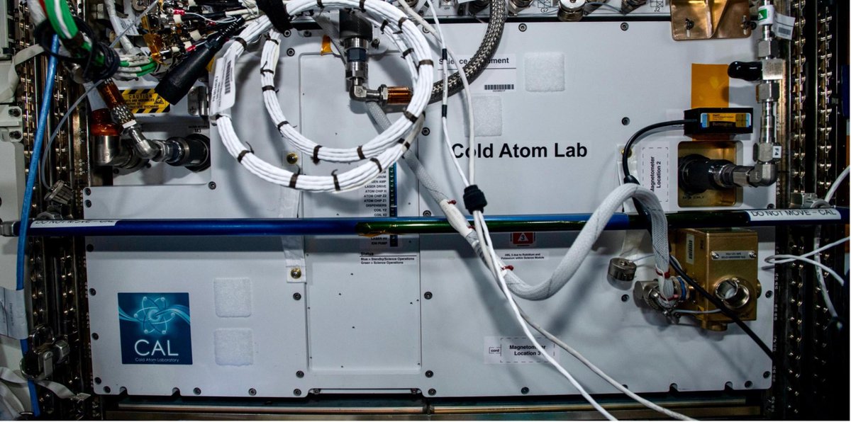 NASASpaceSci's tweet image. The Cold Atom Lab on @Space_Station has simultaneously produced two species of quantum gases for the 1st time in space! This feat brings us closer to enabling new quantum tech for navigation &amp;amp; planetary exploration, including studies of Earth. Learn more: go.nasa.gov/3GUCTTi