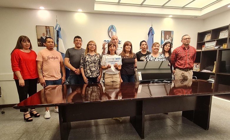 CotilloFernando's tweet photo. Felicito a quienes cumplieron con sus obligaciones y pagaron los impuestos con el descuento establecido hasta el mes de Abril 22 y en especial a los que ganaron los premios que ofrecimos desde el municipio. Asimismo les informo que para ustedes este año la promoción será del 40%. https://t.co/sWOVyKZVcF
